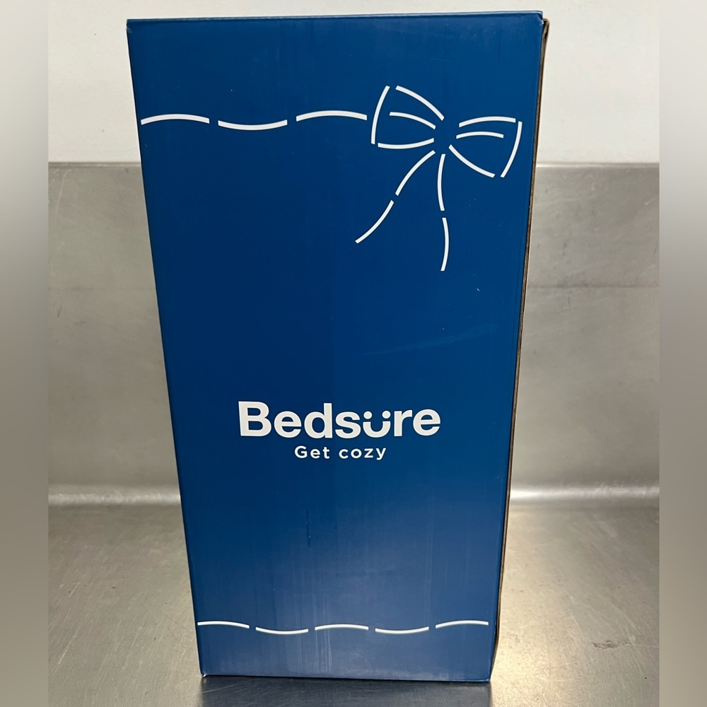 Bedsure Get Cozy Short Wearable Blanket Blue 37” x 33” - NIB